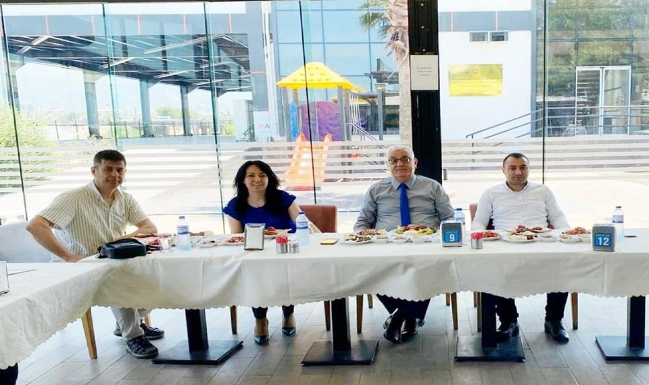 İŞKUR ÇALIŞANLARI DAYANIŞMA YEMEĞİNDE BULUŞTU